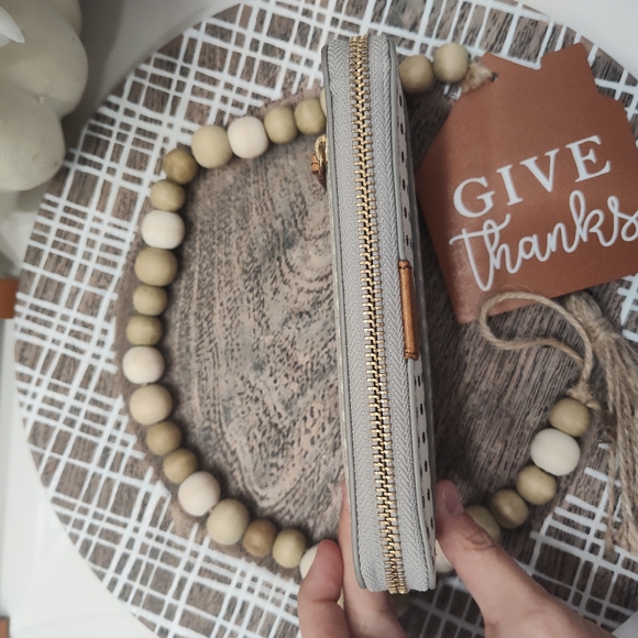 🥰GUC Fossil Brand Polka Dot Zip Around Water Repellent Wallet - Picture 3 of 7